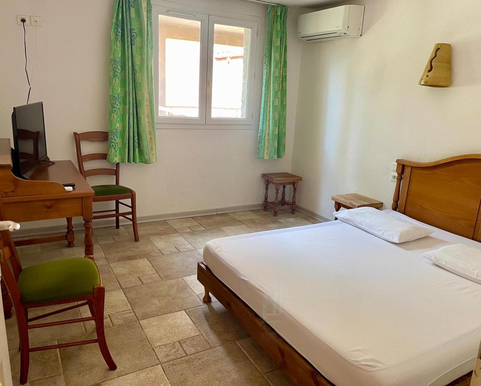 Apart'Hotel Les 4 Sources Corbés Kültér fotó