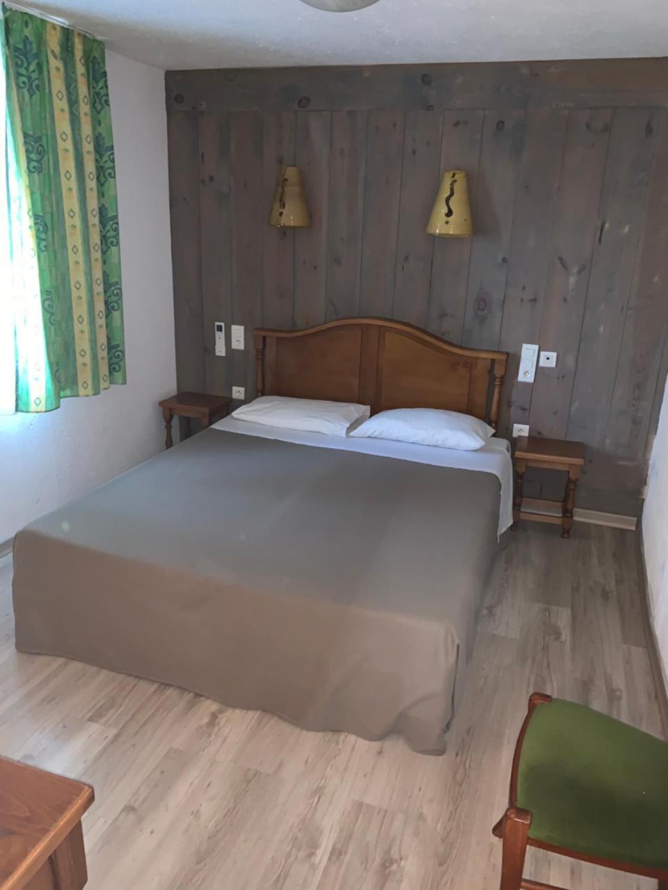 Apart'Hotel Les 4 Sources Corbés Kültér fotó
